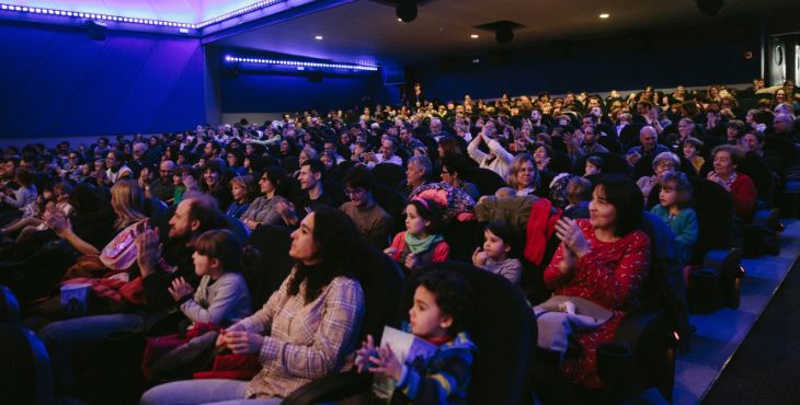 5128_2_Planes-con-peques-en-Madrid-teatro-infantil-y-familiar-mi_primer_festival_de_cine_mama-tiene-un-plan (2).jpg